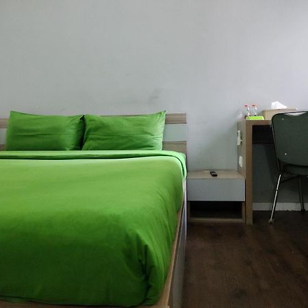 Barata Hotel Near Bandara Soekarno Hatta Τάνγκερανγκ Εξωτερικό φωτογραφία