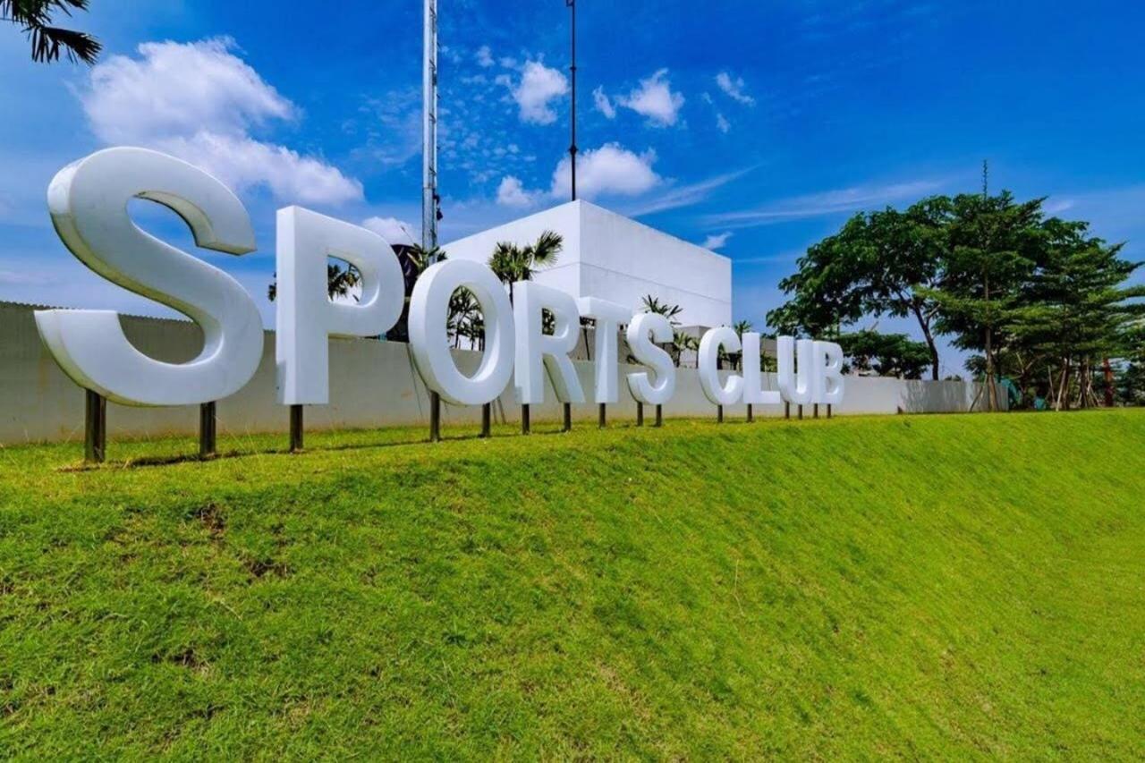 Barata Hotel Near Bandara Soekarno Hatta Τάνγκερανγκ Εξωτερικό φωτογραφία