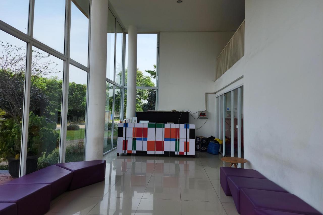 Barata Hotel Near Bandara Soekarno Hatta Τάνγκερανγκ Εξωτερικό φωτογραφία