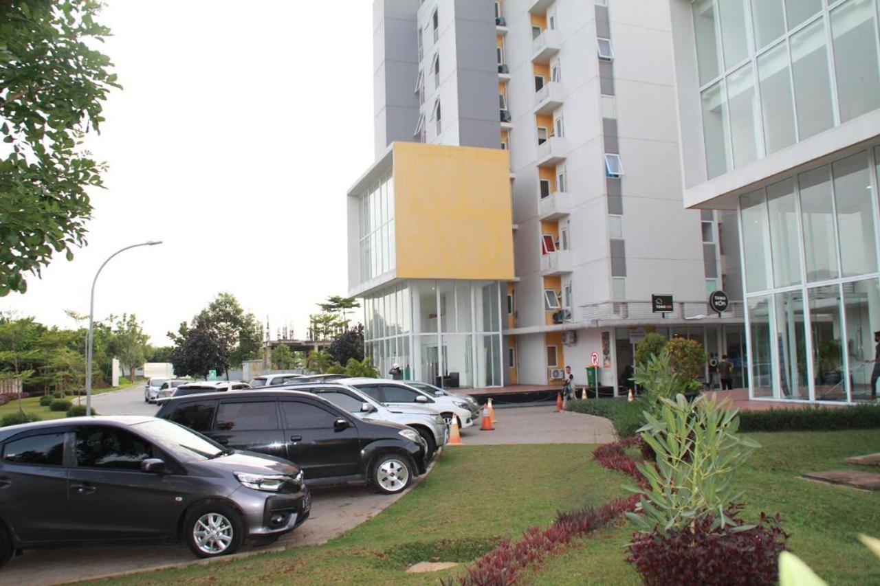 Barata Hotel Near Bandara Soekarno Hatta Τάνγκερανγκ Εξωτερικό φωτογραφία