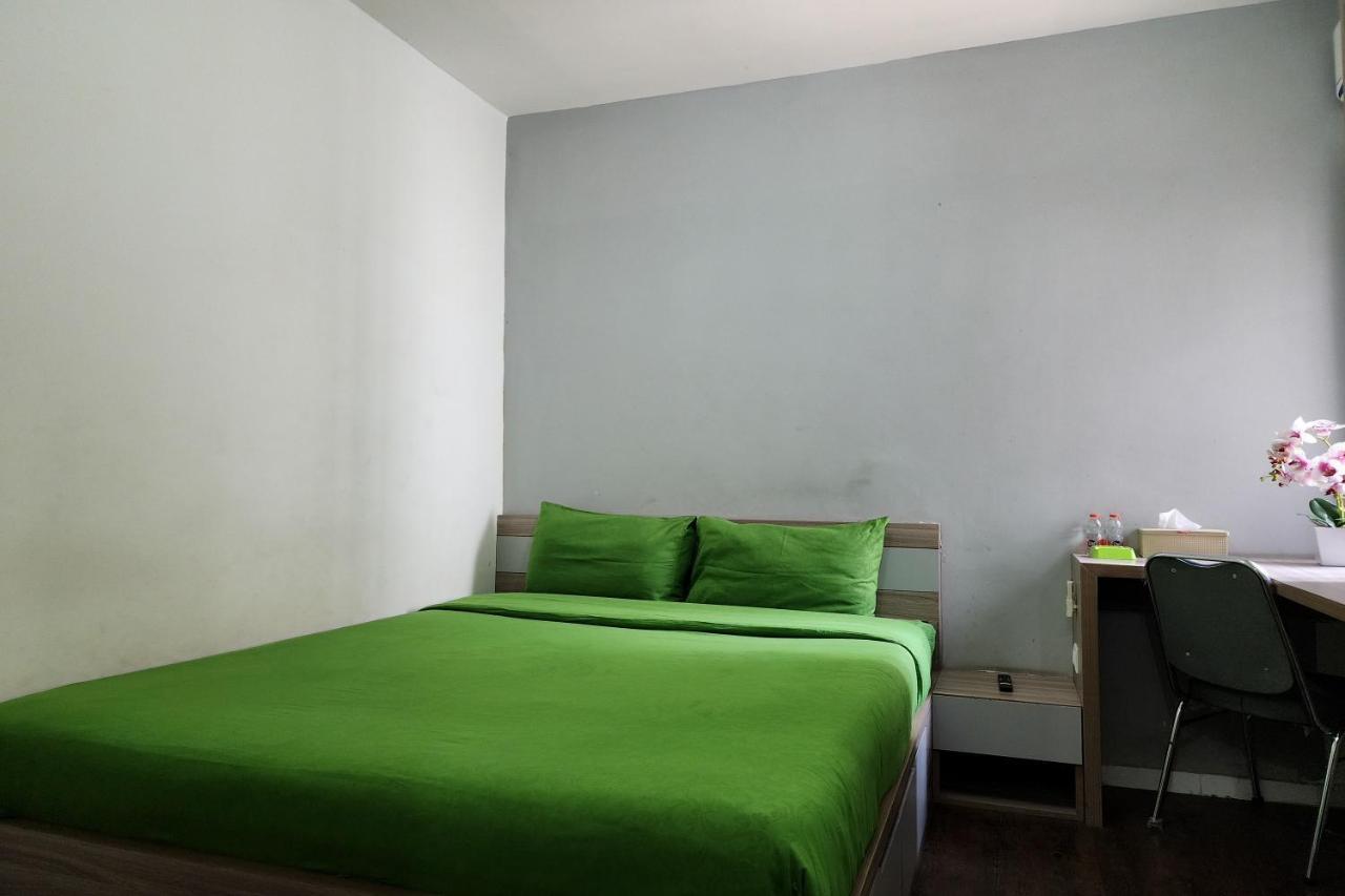Barata Hotel Near Bandara Soekarno Hatta Τάνγκερανγκ Εξωτερικό φωτογραφία