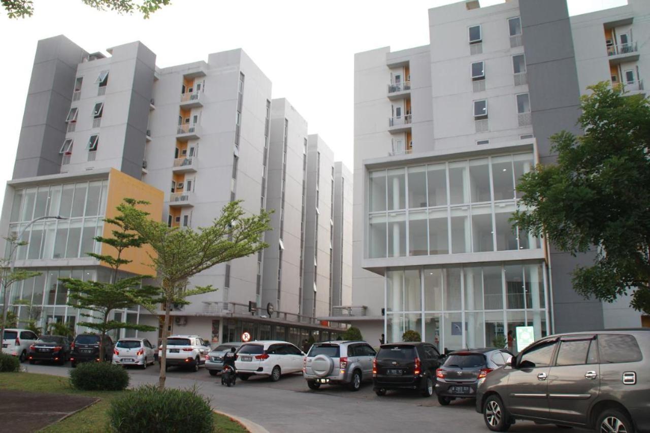 Barata Hotel Near Bandara Soekarno Hatta Τάνγκερανγκ Εξωτερικό φωτογραφία
