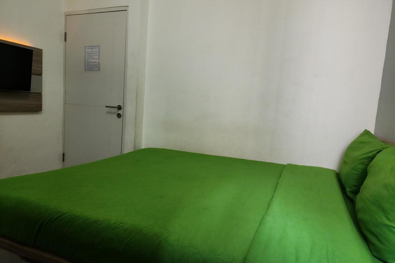 Barata Hotel Near Bandara Soekarno Hatta Τάνγκερανγκ Εξωτερικό φωτογραφία